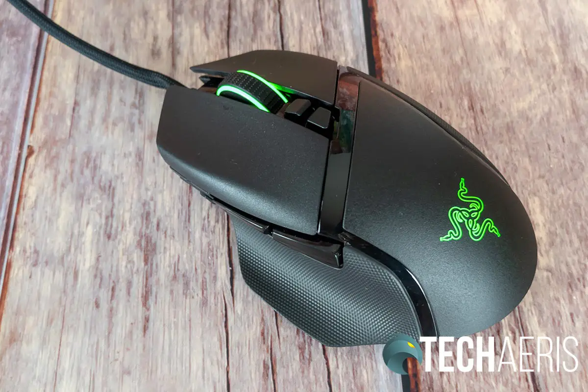 Razer Basilisk V2 Review A Great Mouse For Gaming And Productivity - roblox basilisk audio